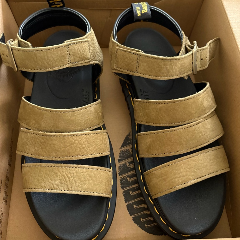NEW Dr. Martens Blaire Sandals Size 10 Muted Olive Nubuck leather - Picture 2 of 7